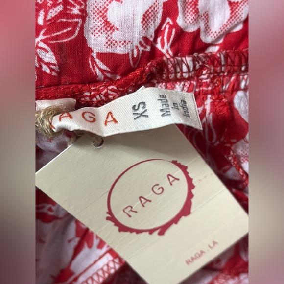 NWT Raga Ruffle Skirt in Red and White Floral - Size XS - Picture 4 of 4